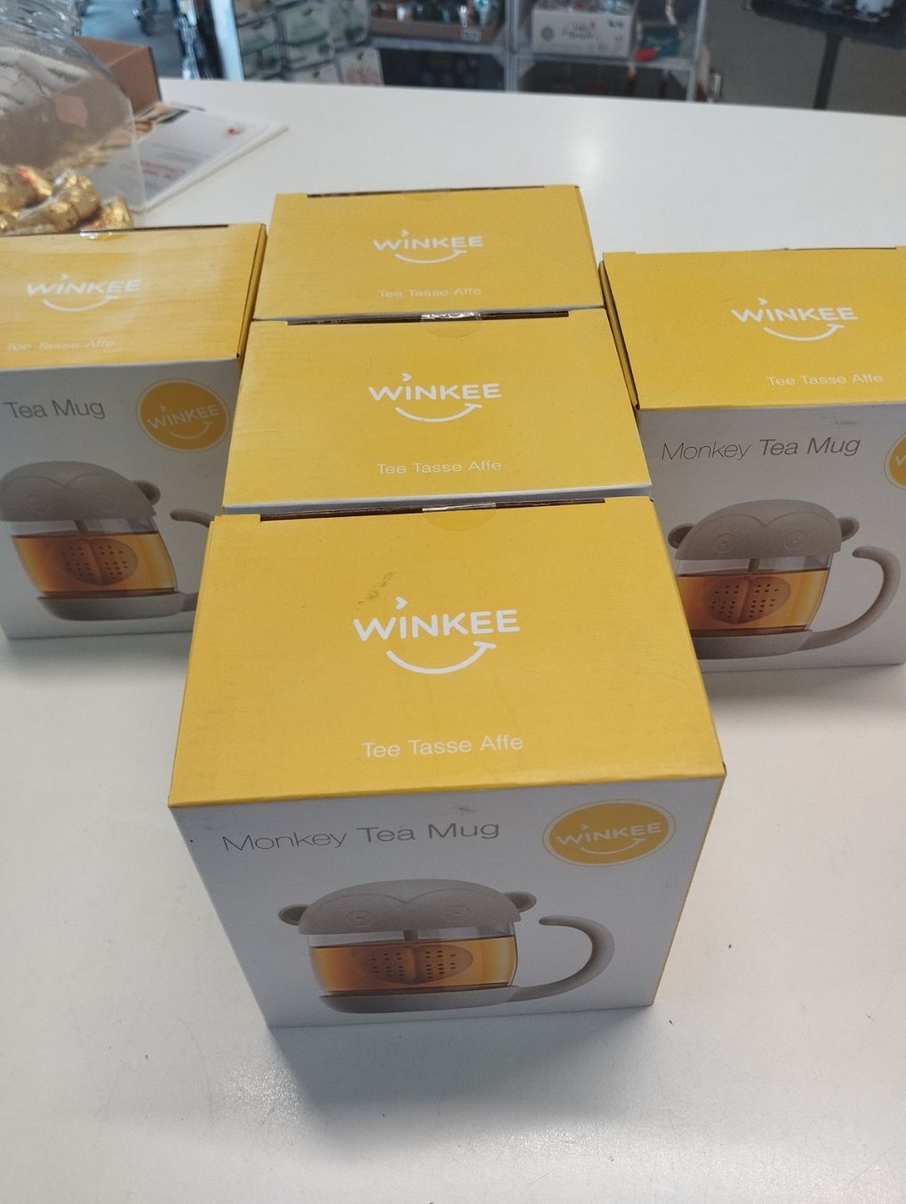 Tazze: Restposten  5  Stk. Winkee Affen Tee Tasse mit Sieb – Nuovo e nell'imballaggio originale da Birmensdorf ZH venduto da RehliAllerlei