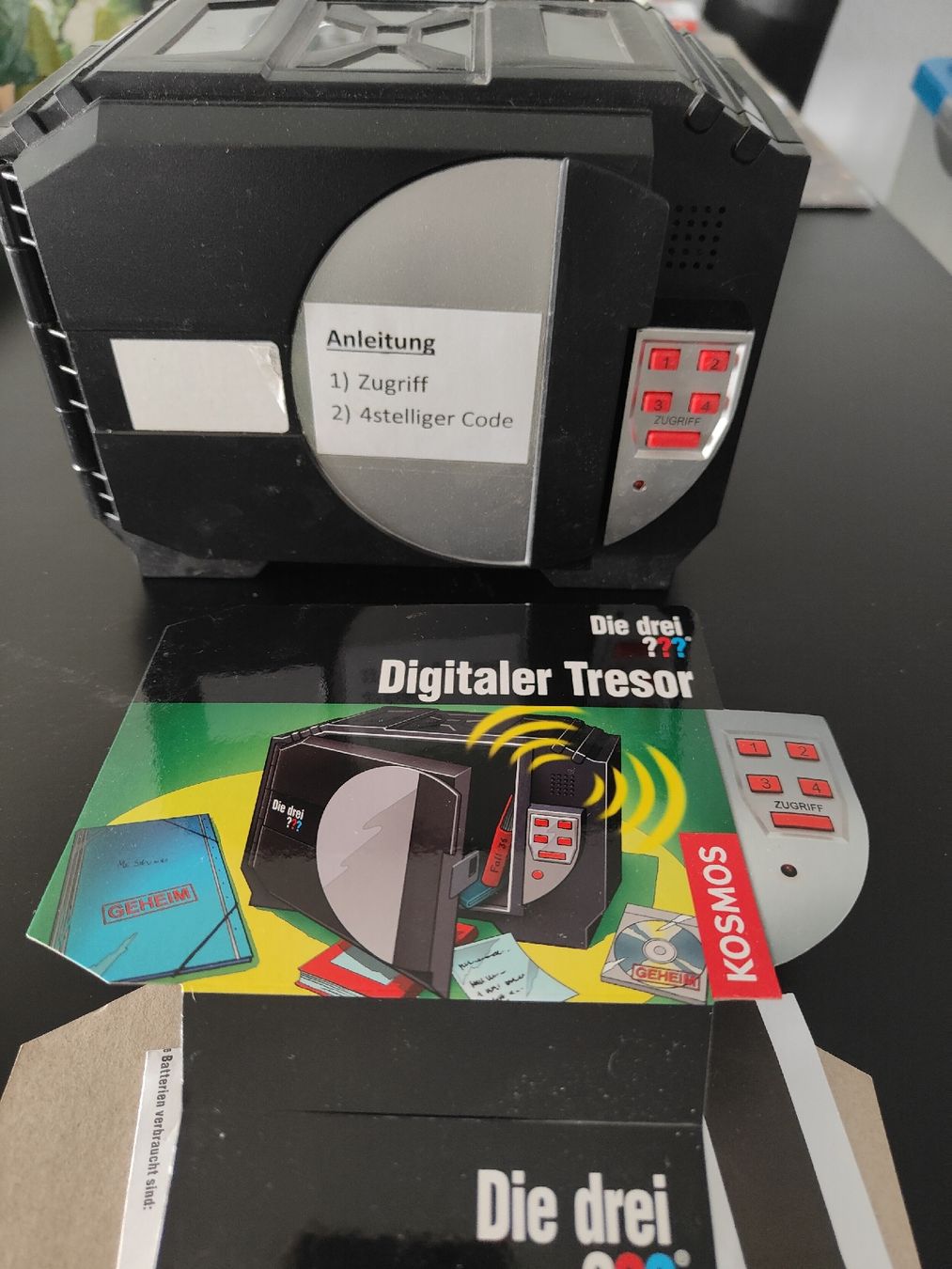 Spielzeuge: Tresor, Cryptex, Detektivausweise – Gebraucht aus Zufikon von Xelvia 2