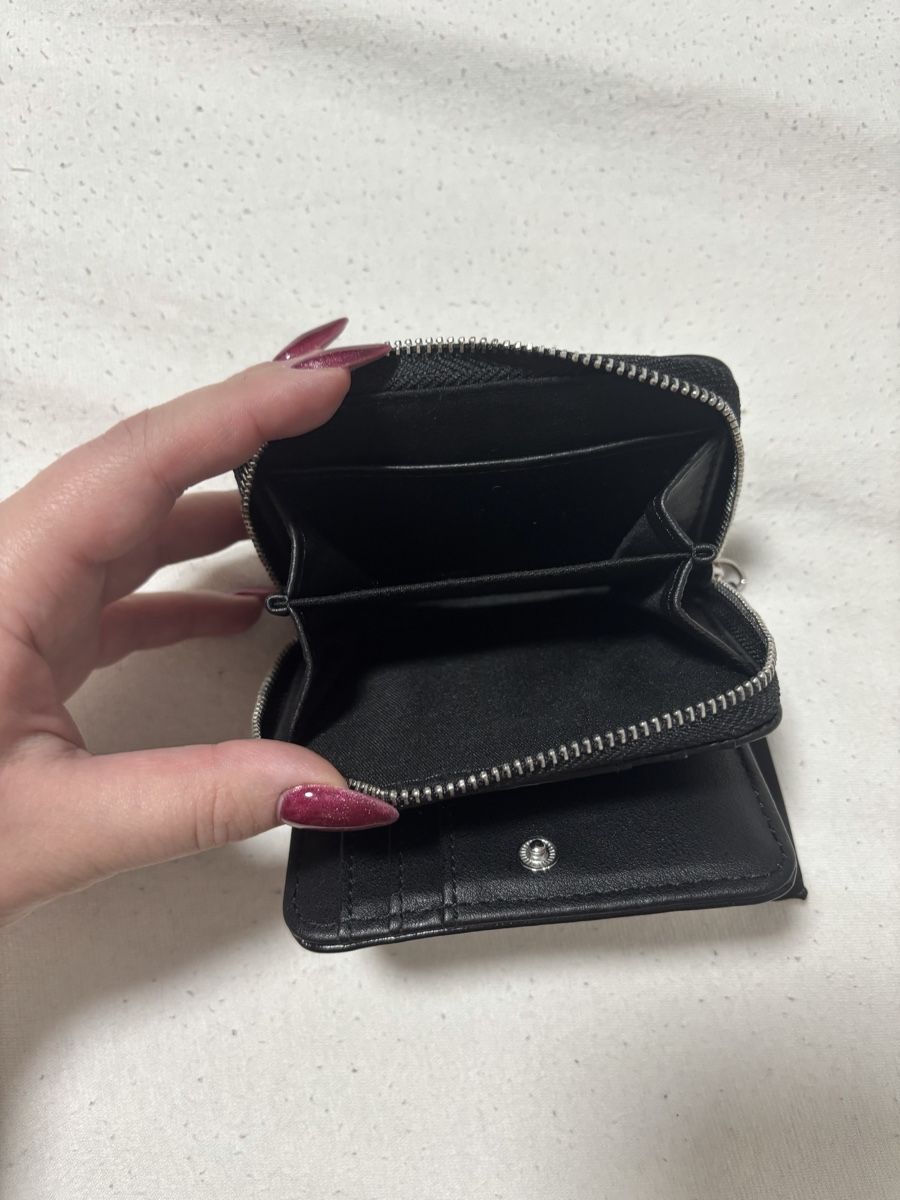 Stradivarius Portafogli: Porte monnaie  – Nuovo (secondo la descrizione) da Monthey venduto da Susii_M 2