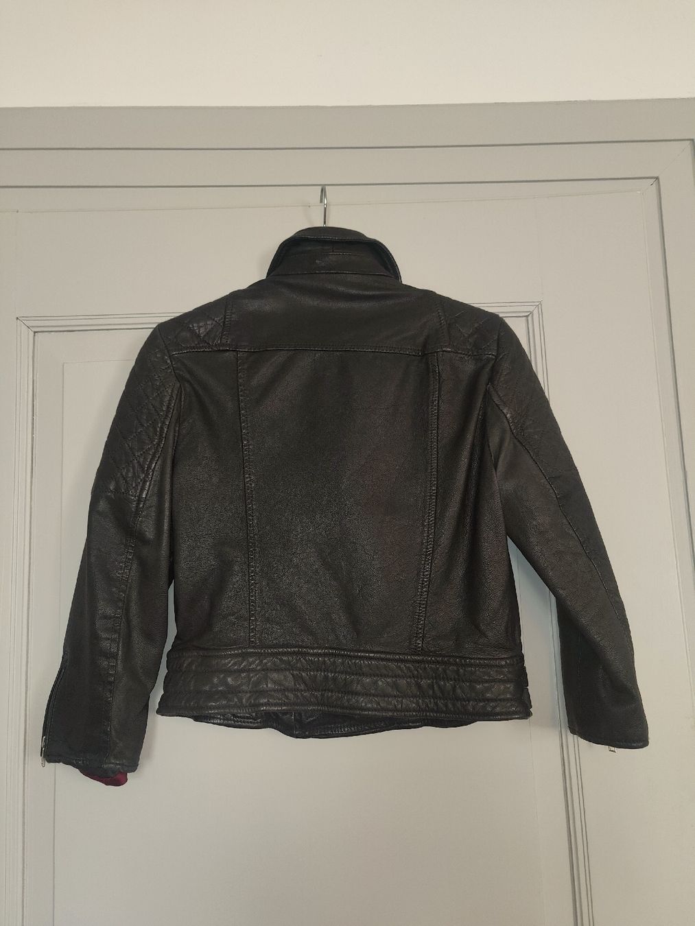 Allsaints Giacche: kurze Lederjacke von All Saints - US 10 – Usato da Schaffhausen venduto da fraeuleinstyle 2