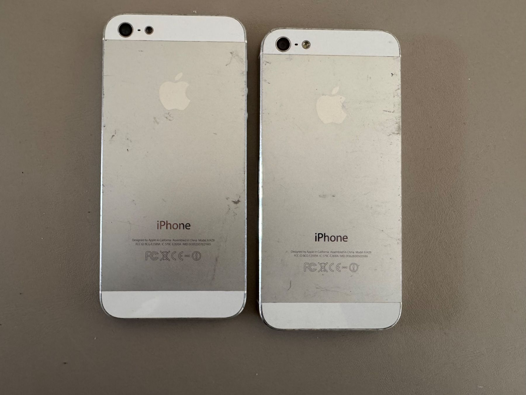 Apple Telefoni cellulari / Smartphones: iPhone 5 2 Stück – Difettoso da Adliswil venduto da Busys 1