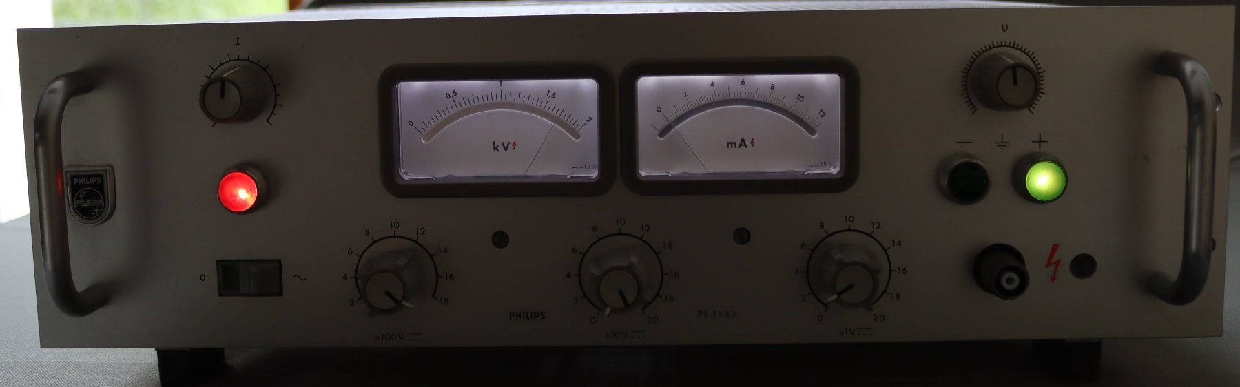 Philips Misurare: Nostalgisches Labornetzteil mit Röhren – Usato da Bühler venduto da bibafg 1