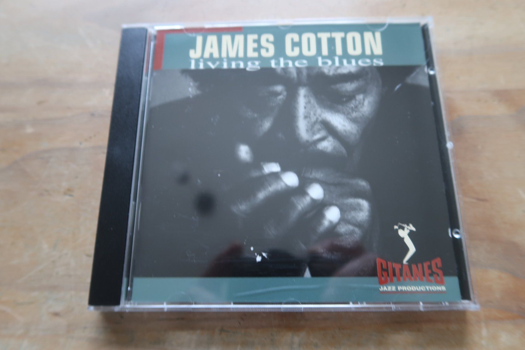 CDs: JAMES COTTON - LIVING THE BLUES - CD – Gebraucht aus Basel von Patiscat