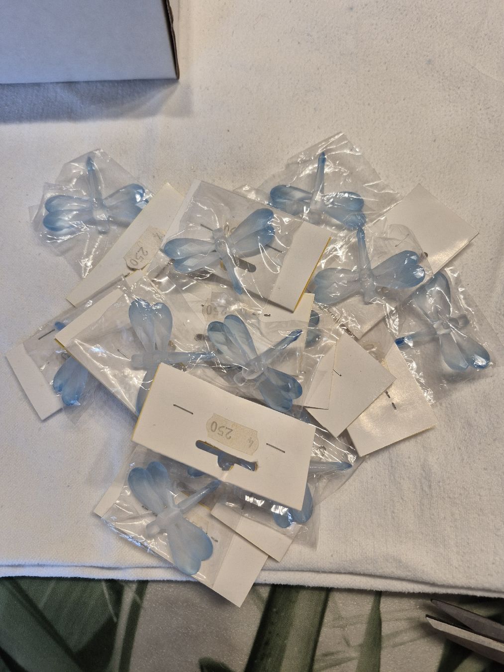 Alle Dekorationen: libellule bleu décoration ou coudre  – Neu und originalverpackt aus Obermumpf von Dadacaramel