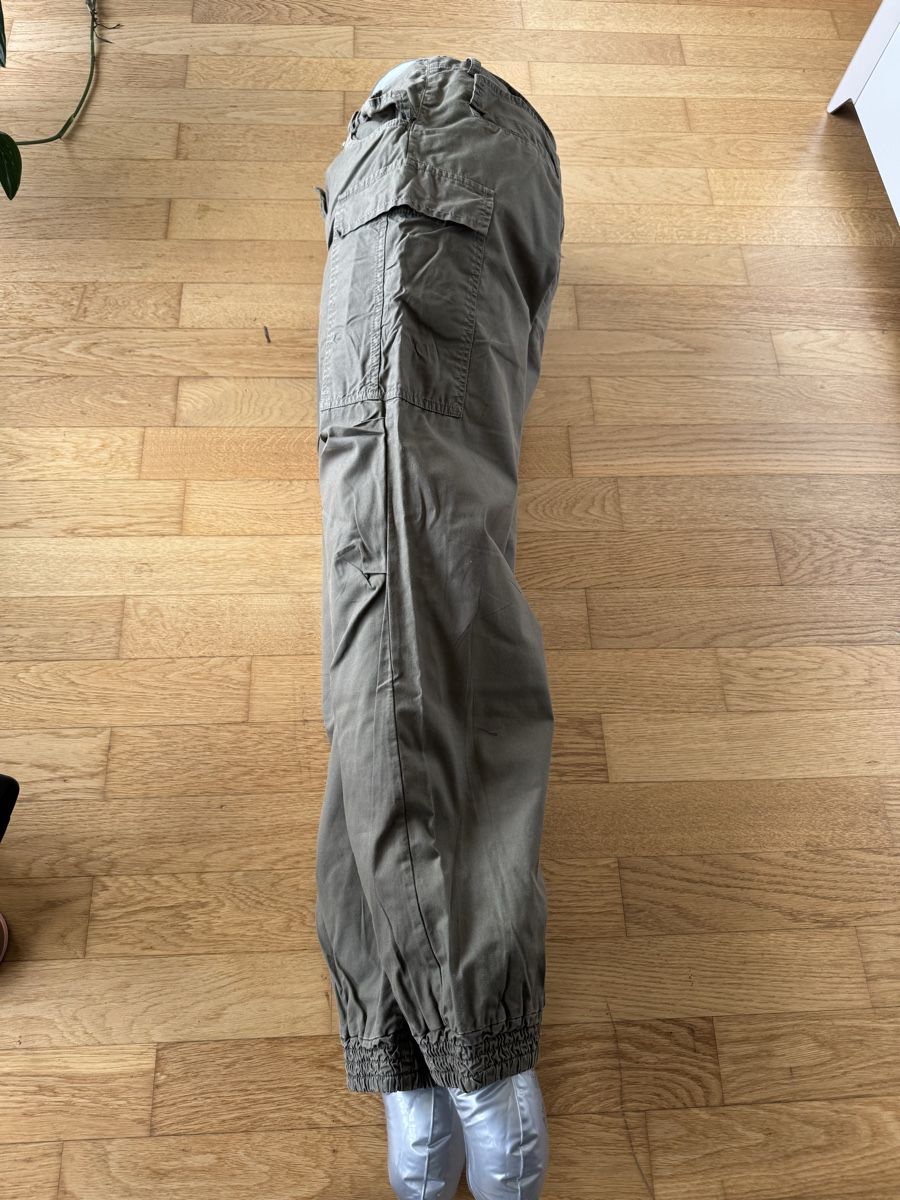 Pantaloni: Liu  Jo cargo pants – Usato da Münchenstein venduto da ArleneLM 1