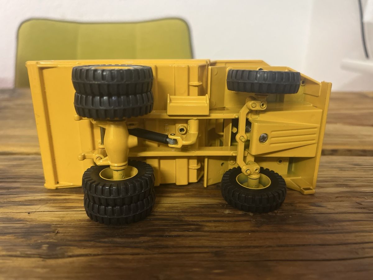 Modellautos: Kipper EUCLID R32 gelb – Gebraucht aus Umiken von mar_p7n9 3