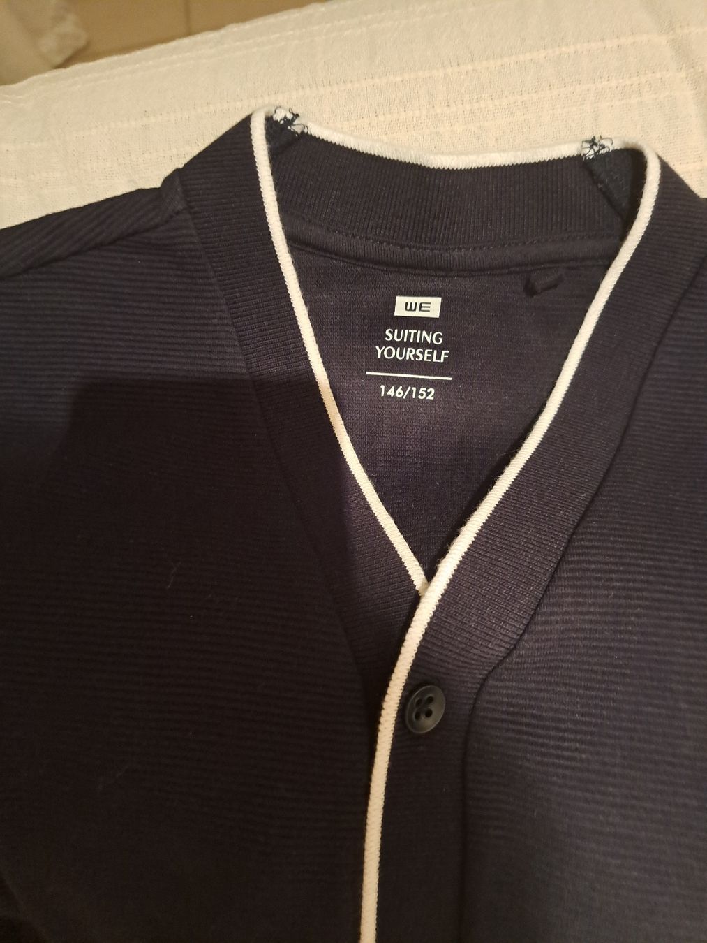 We Vestes & Manteaux: WE SUITING YOURSELF Strickjacke Grösse 146/152 dunkelblau – Neuf (Voir description) à Solothurn par mar_zmy8 1