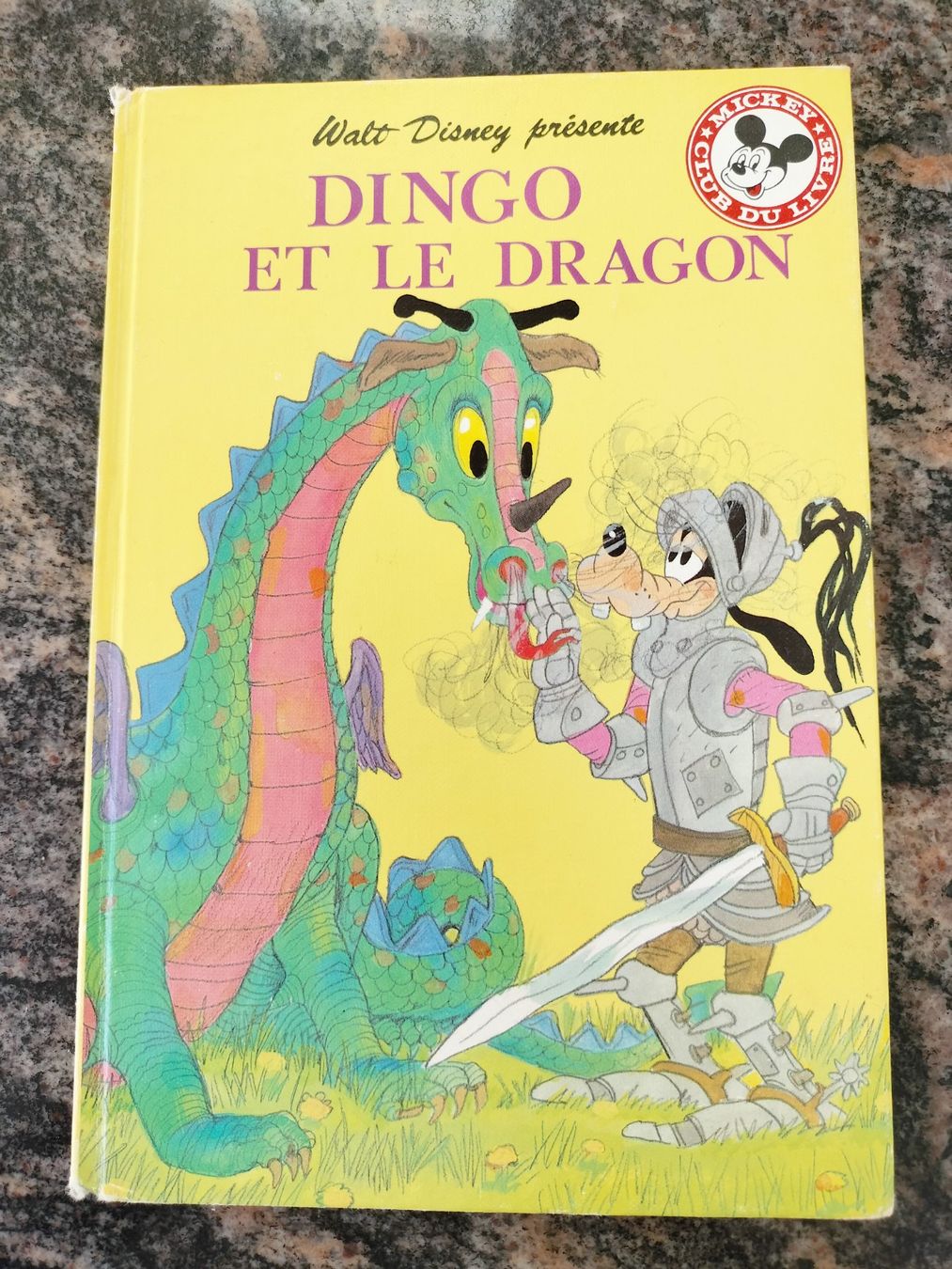 Livres: Dingo Et Le Dragon Walt Disney – D'occasion à Cortaillod par rozinna