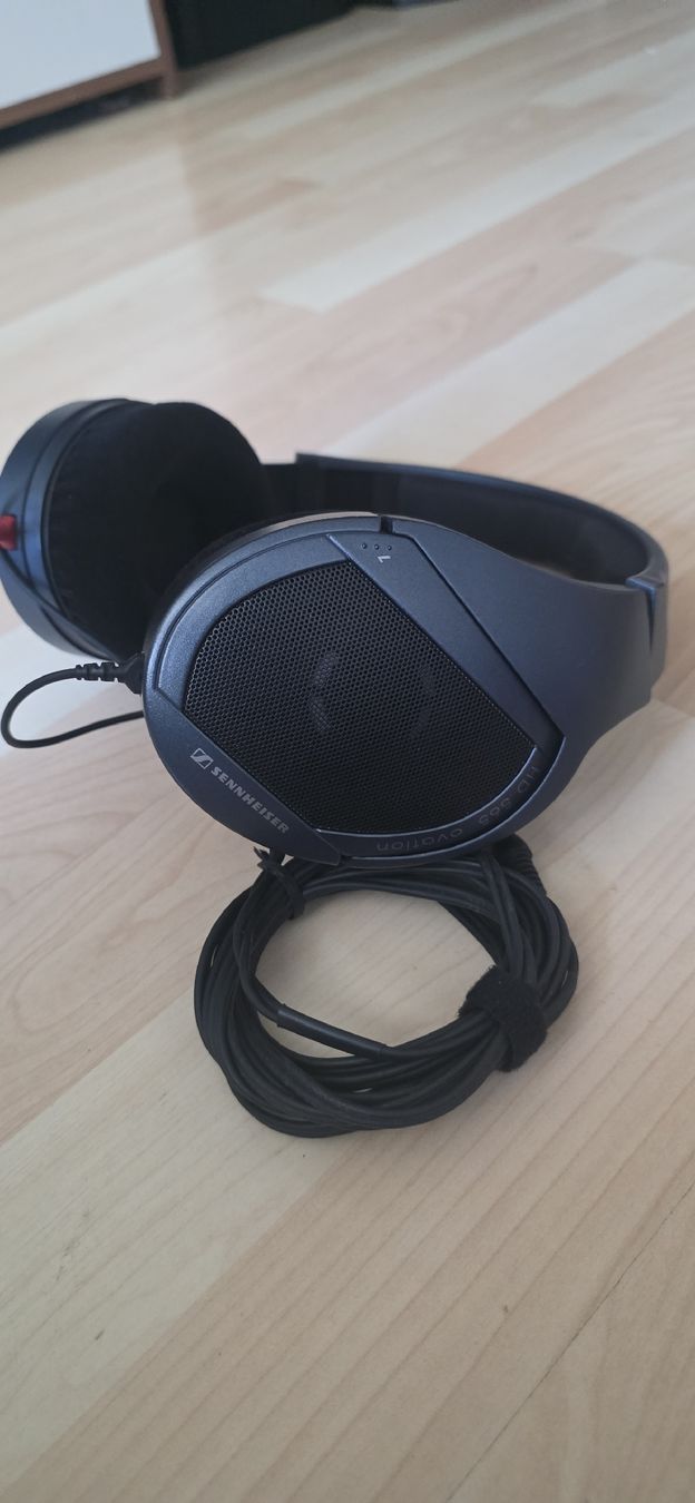 Cuffie: Sennheiser HD565 ovation – Usato da Chur venduto da ACE18