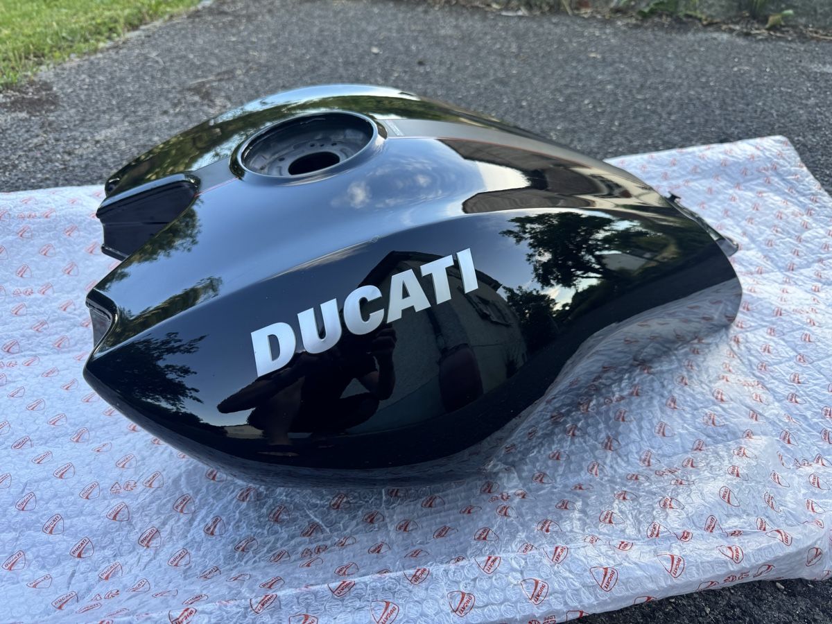 Ducati Tutti i ricambio per moto: Réservoir xdiavel s – Usato da bonfol venduto da rossi4699