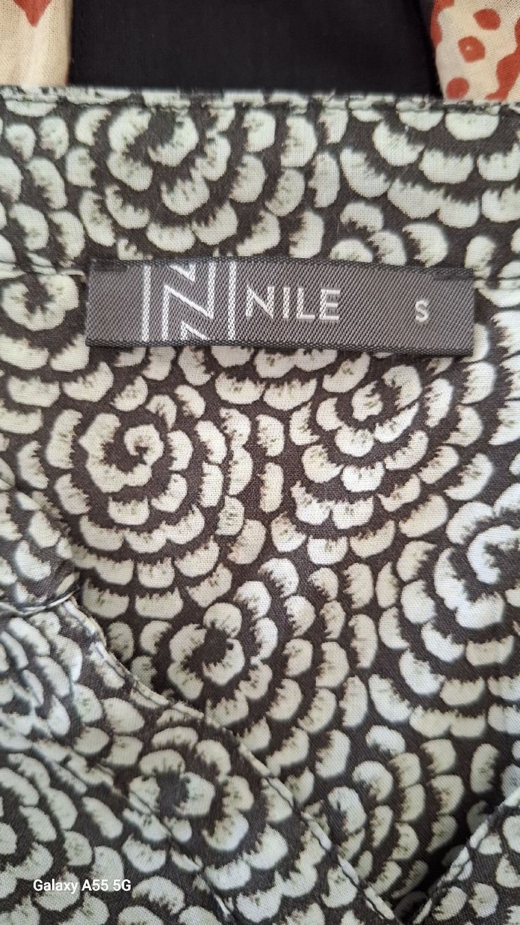 Nile Camicette: Chemisier Nile Taille S - Élégant et confortable! – Usato da Payerne venduto da wardi11 3