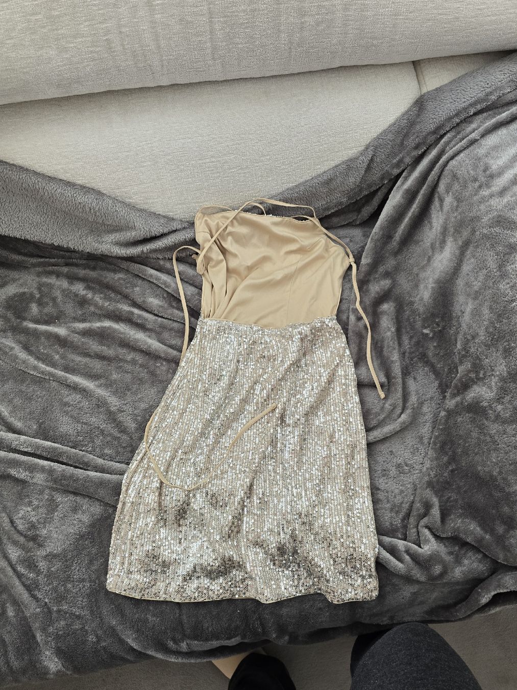 Kleider: Cocktail-Kleid – Gebraucht aus Knonau von CorinaPhillips