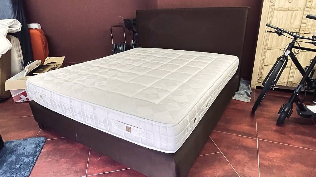 Lits: Bett von TRECA DE PARIS – D'occasion à Beckenried par ath_9qz5 2