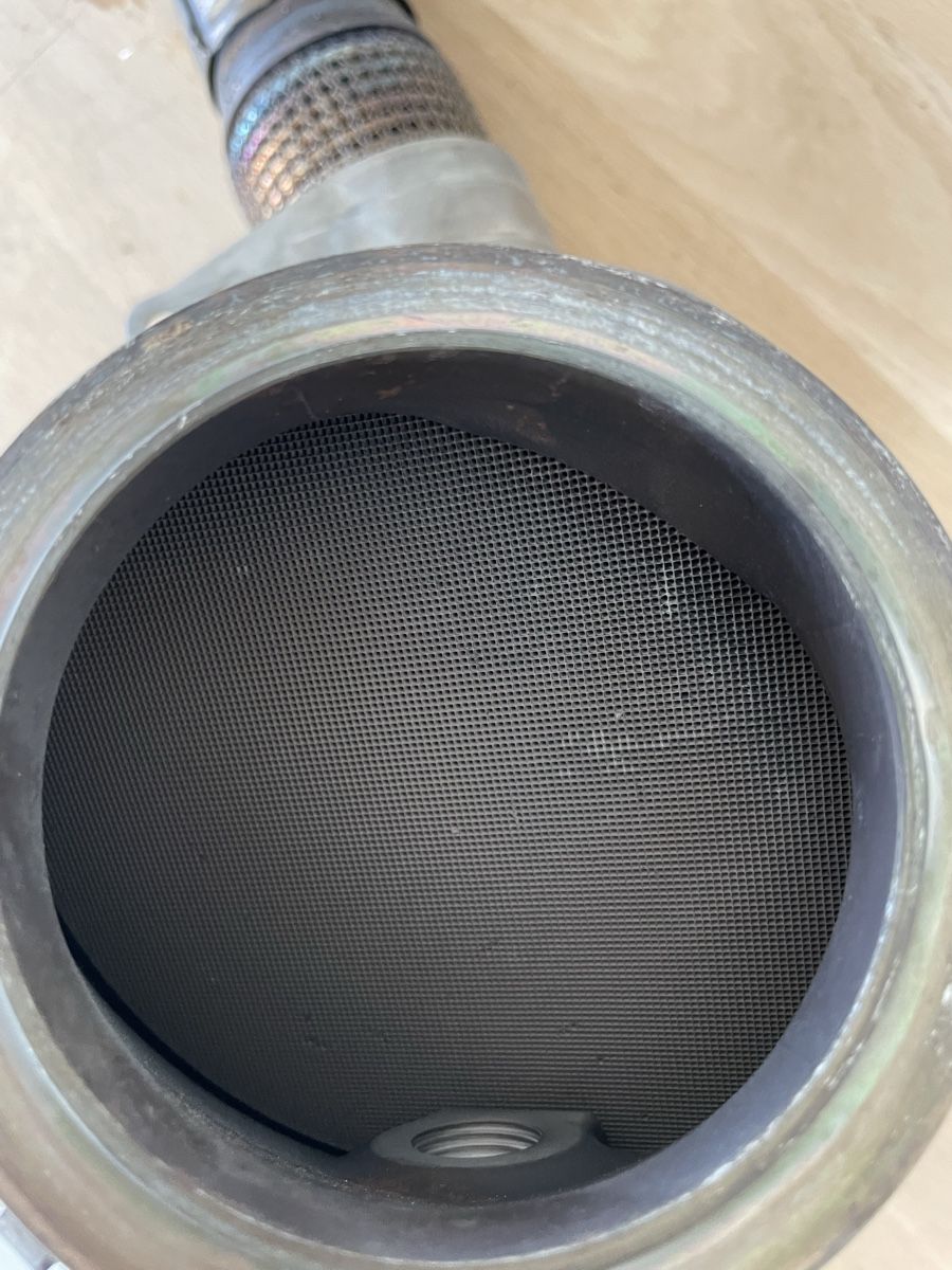 BMW Sistemi di scarico: Kathalysator BMW X5M – Usato da Amriswil venduto da Roman15 4