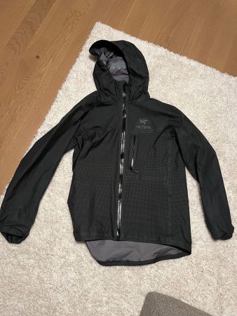 Arc'teryx Regenjacke schwarz Grösse L gebraucht