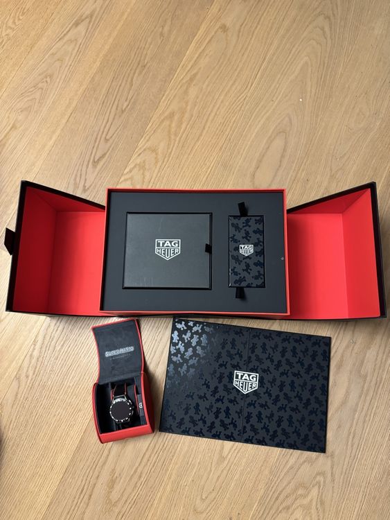 TAG Heuer Connected X Super Mario Limited Edition (Nuovo (secondo