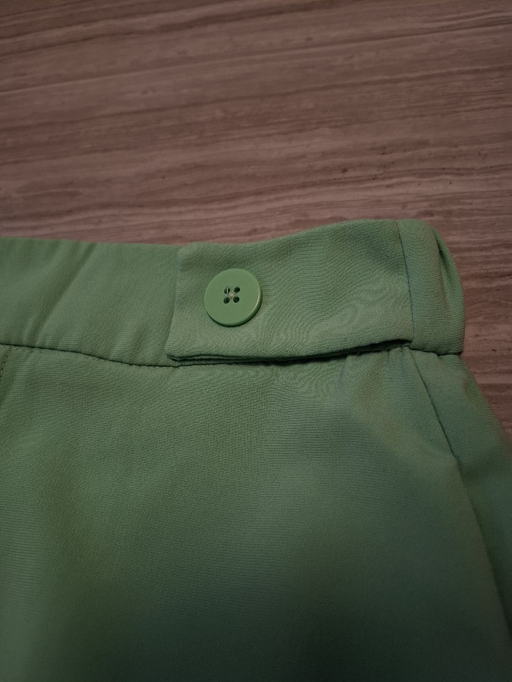Pantaloni: pantalon vert – Nuovo (secondo la descrizione) da Ecublens FR venduto da ame_y8tq 2