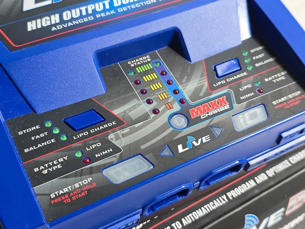 Traxxas Batterie, Caricabatterie & Alimentatori: Ladegerät Traxxas EZ-Peak Dual – Usato da Busswil BE venduto da Mirkel 2