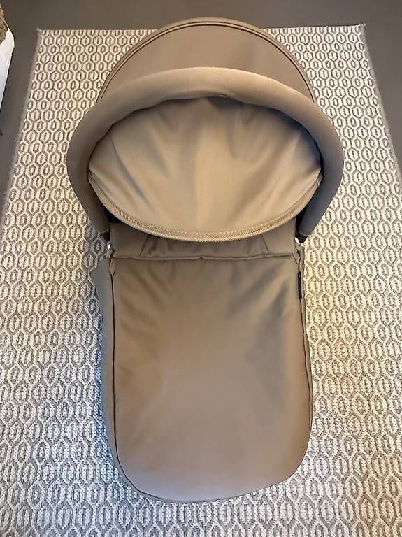 Baby Jogger Carrozzine: Babyjogger Wanne – Usato da Horgen venduto da karolinasaladino 2