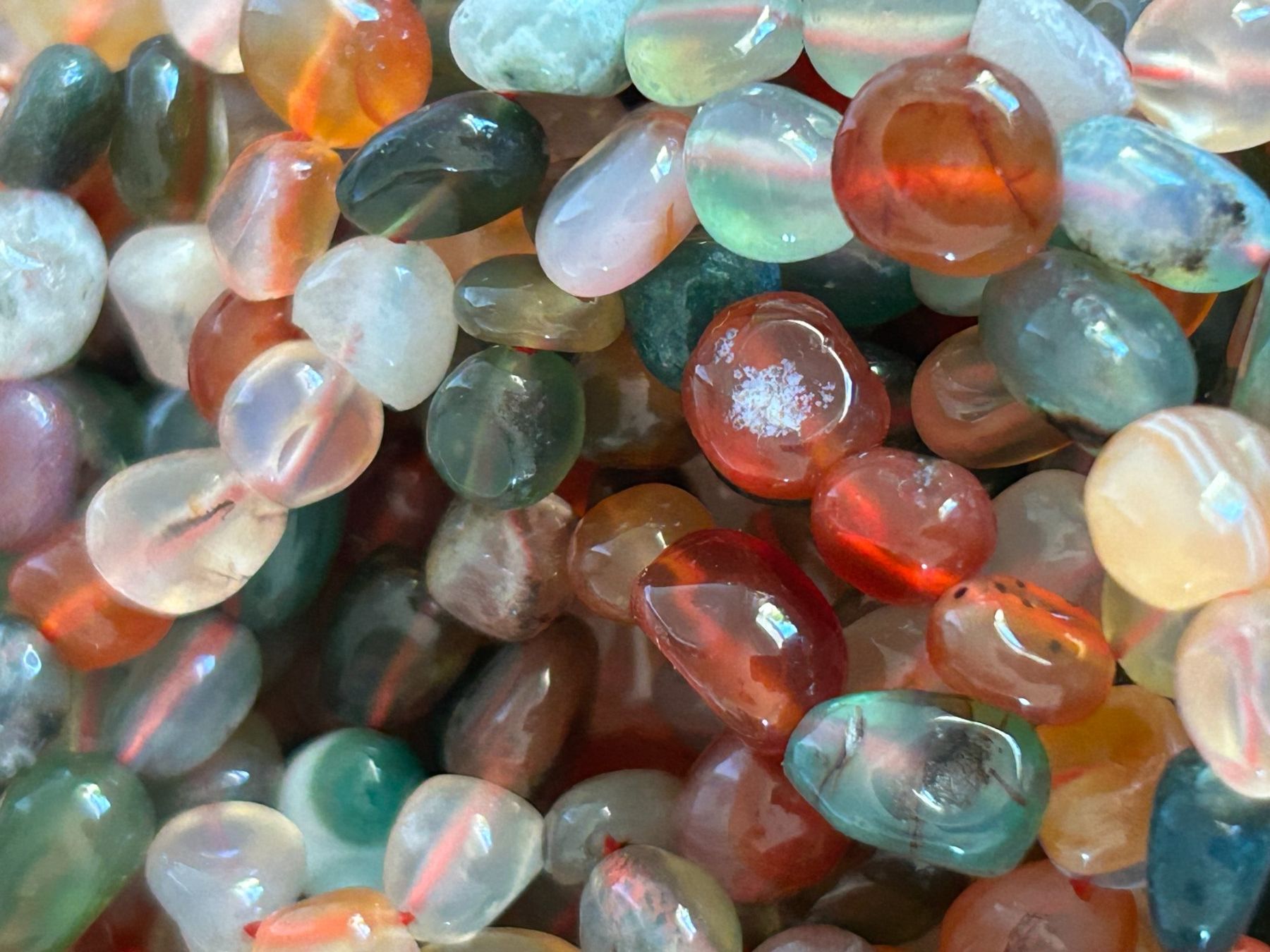 Pietre preziose: Strang colorful agate Nuggets 6-8 mm – Nuovo e nell'imballaggio originale da Niederrohrdorf venduto da Ytobi 2