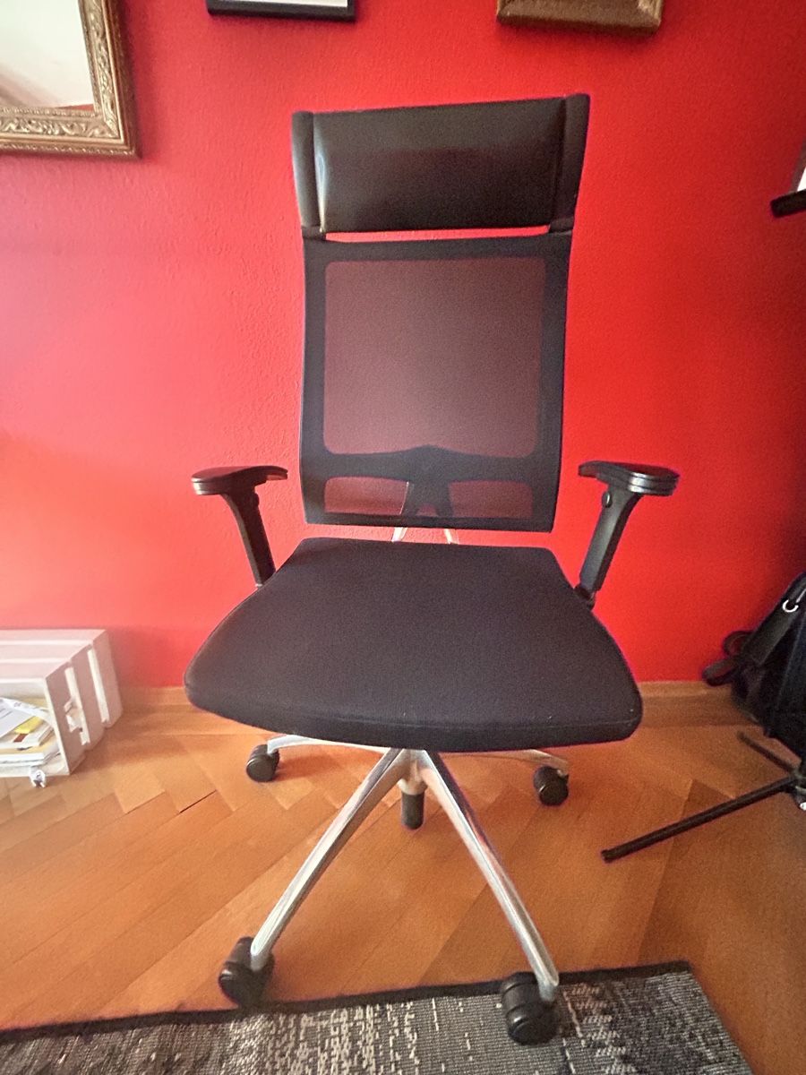 Schreibtische: Bureau lista et chaise – Gebraucht aus Genève von Andrephil 1