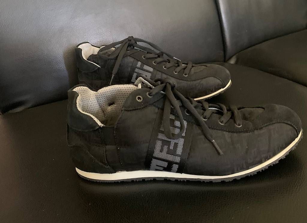 Scarpe da donna: Fendi Sneakers / Gr. 38 – Usato da Bern venduto da Nici2210