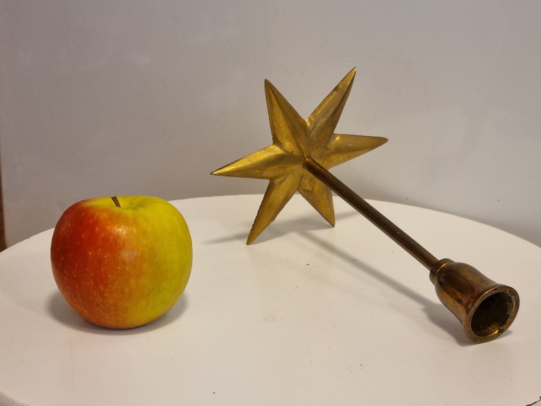 Bougeoirs: Vintage Messing Kerzenhalter Sternfuss – D'occasion à Scharnachtal par devin03 1