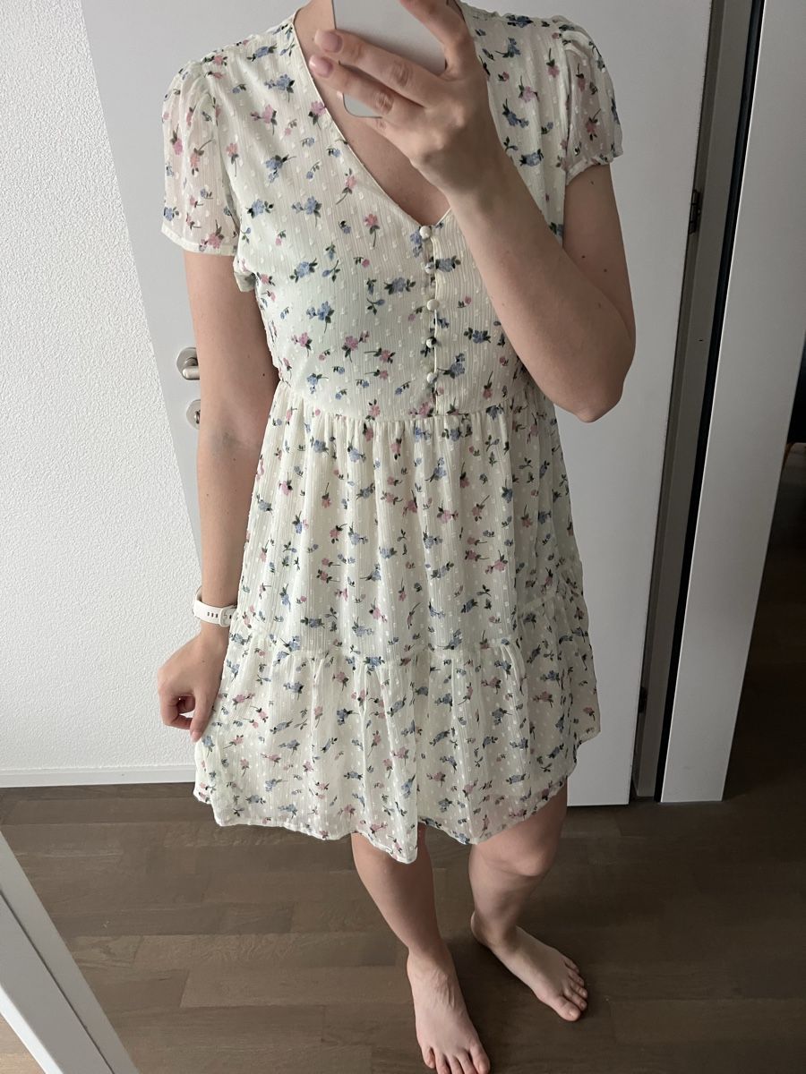 Only Robes: ONLY Kleid – Neuf (Voir description) à Kriens par Krienserin_T