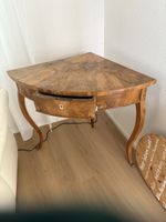 Echtholz Antik Ecktisch mit Schublade 