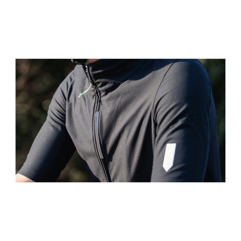 Canottiere & Pantaloni: Jersey Q36.5 Woolf X Kurzarm schwarz. L – Nuovo e nell'imballaggio originale da Zürich venduto da til_smy2 2
