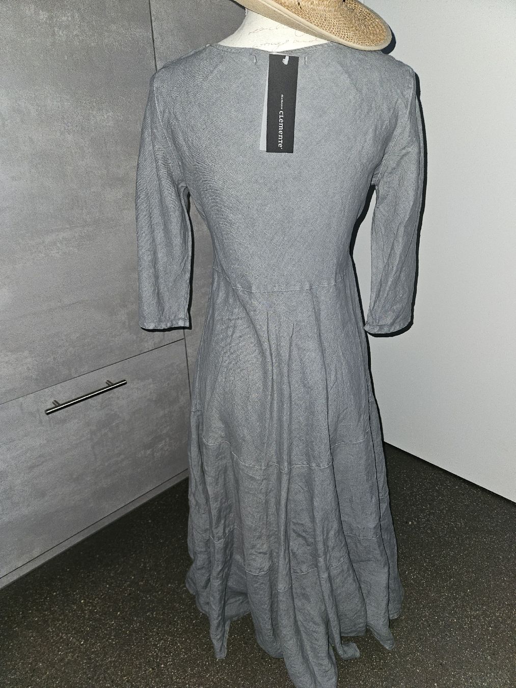 Kleider: Kleid Clemente Grösse 1 graphite 100% Leinen neu – Neu und originalverpackt aus Anwil von tamoos 1