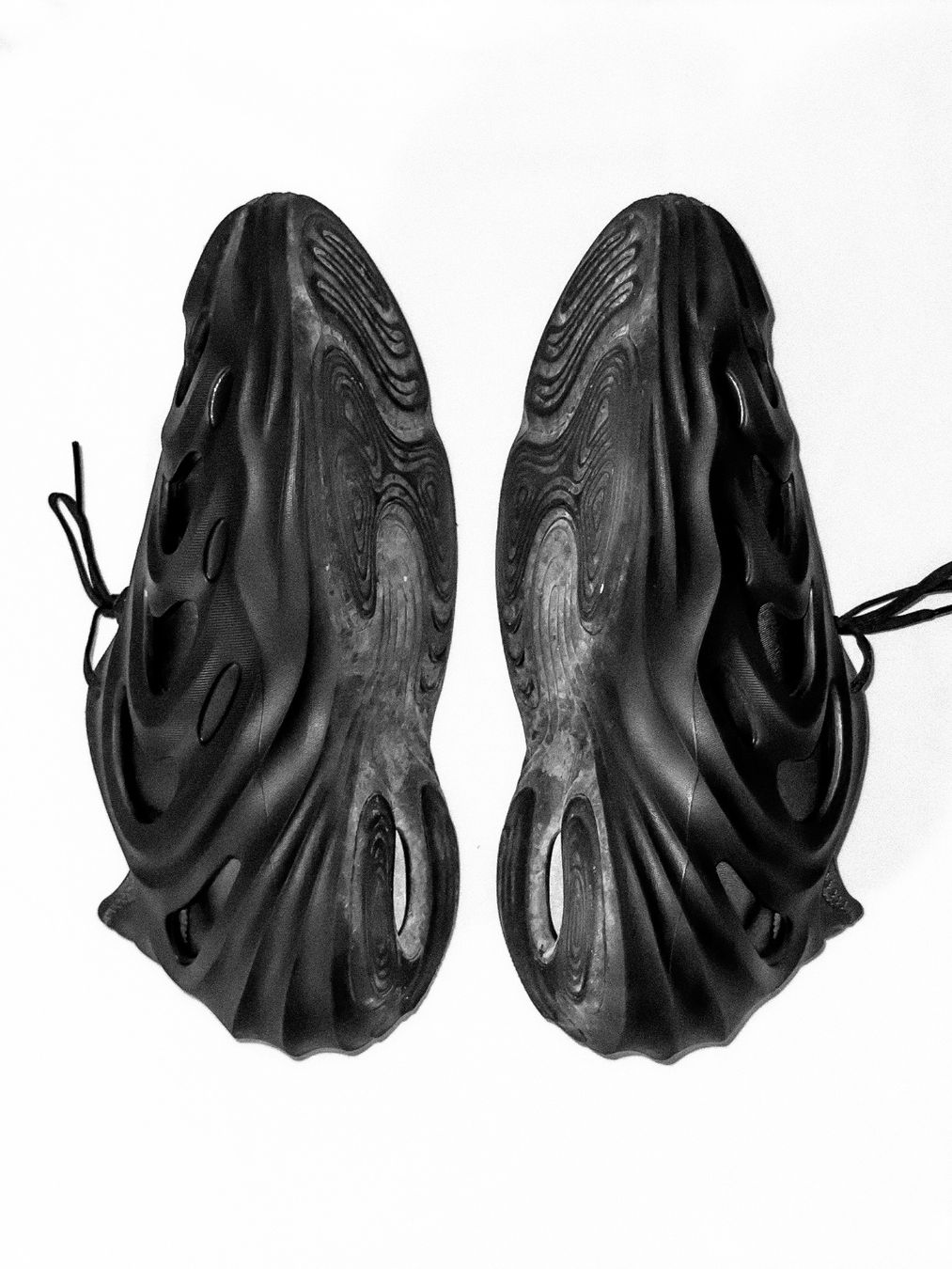 Scarpe da uomo: Schwarze Adidas AdiFOM Grösse 44 2/3 – Usato da Luzern venduto da robinstutz 2