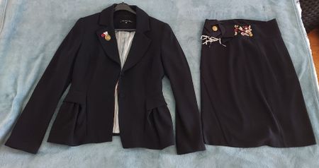 Costume noir 2 pièces jupe et veste chic 