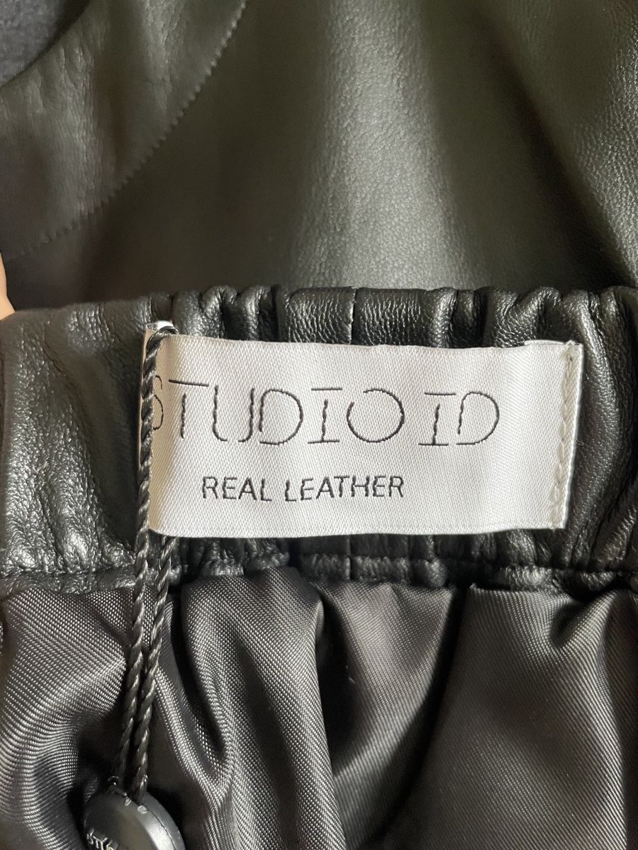 Gonne: NEW Mini-jupe en cuir STUDIO ID – Nuovo e nell'imballaggio originale da Vuadens venduto da Nina11 3