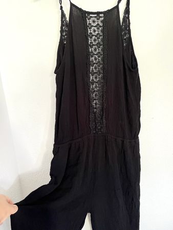 SCHWARZER SPITZEN-JUMPSUIT Gr. M, wie neu