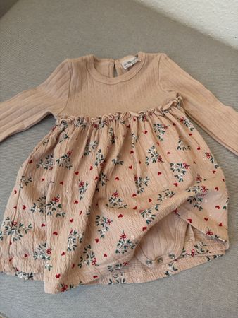 Body/Kleid in Grösse 92 (ungetragen)