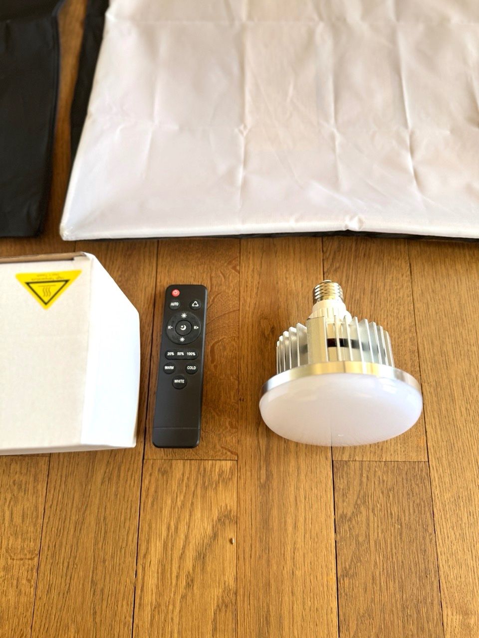 Lampen: FGen Studiolicht-Set, 2x LED-Softbox mit Stativ, & Tasche – Neu (gemäss Beschreibung) aus Riehen von lor_d5w8 5
