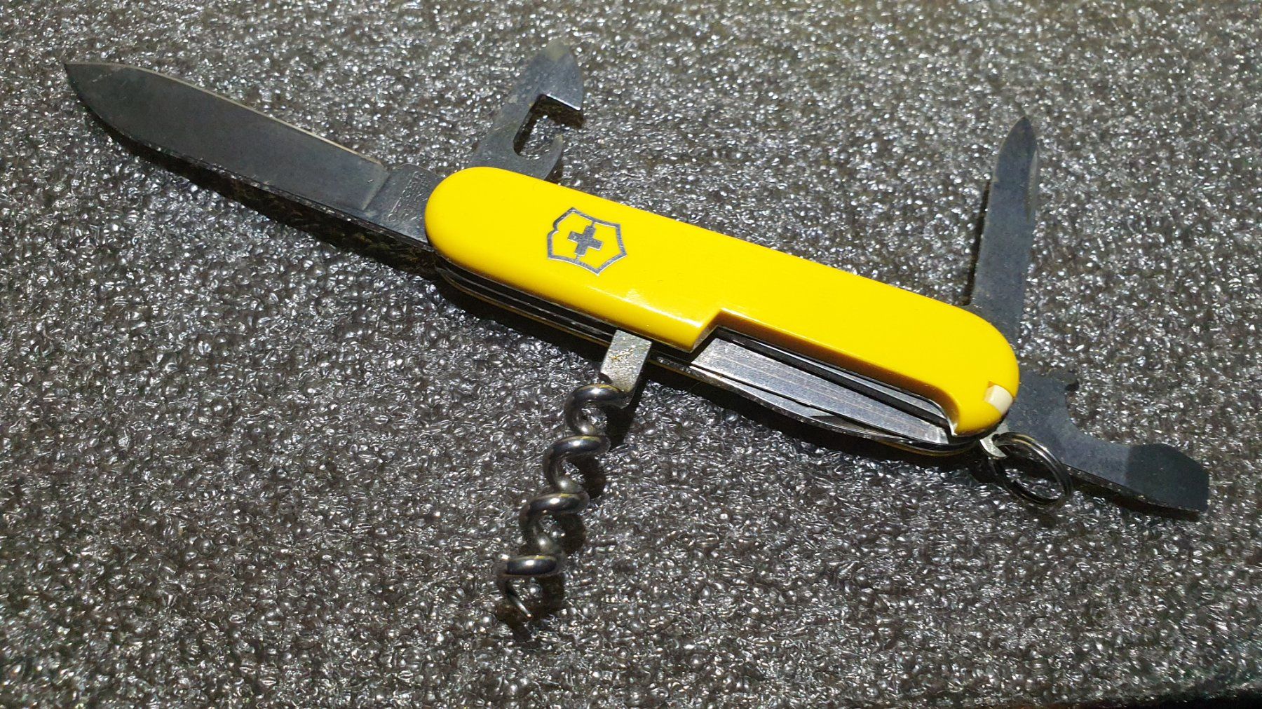 Victorinox Coltelli tascabile: Victorinox La Poste Post Gelb Sackmesser – Usato da Val D Illiez venduto da SnowRoof 4