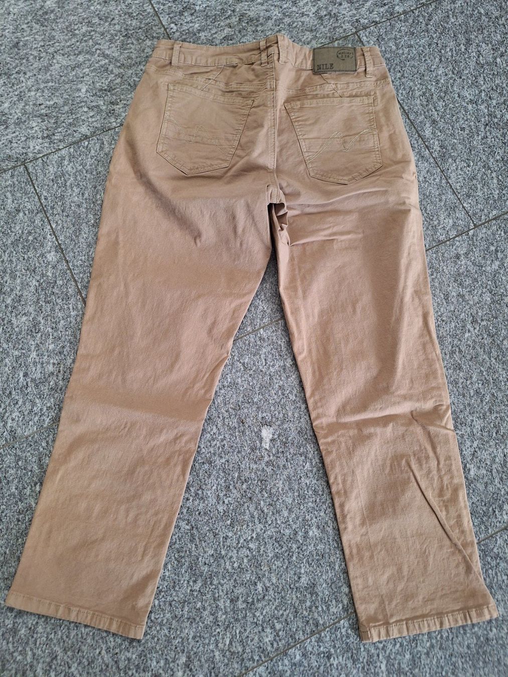 Nile Jeans: LÄSSIGE JEANS VON NILE – Usato da Vernate venduto da gzi_z2lb 1