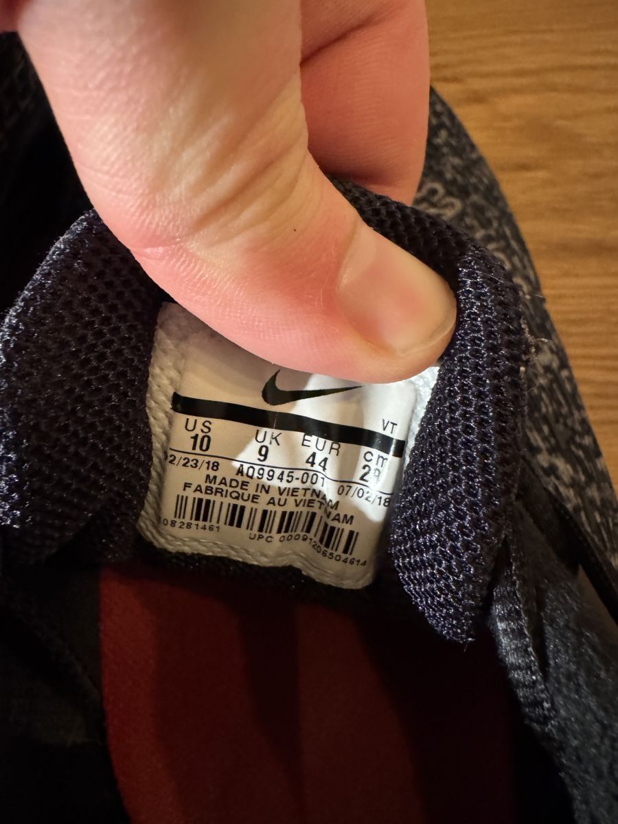 Nike Scarpe da uomo: Nike Air Max Deluxe Skepta – Usato da Utzenstorf venduto da Mikaandri 5
