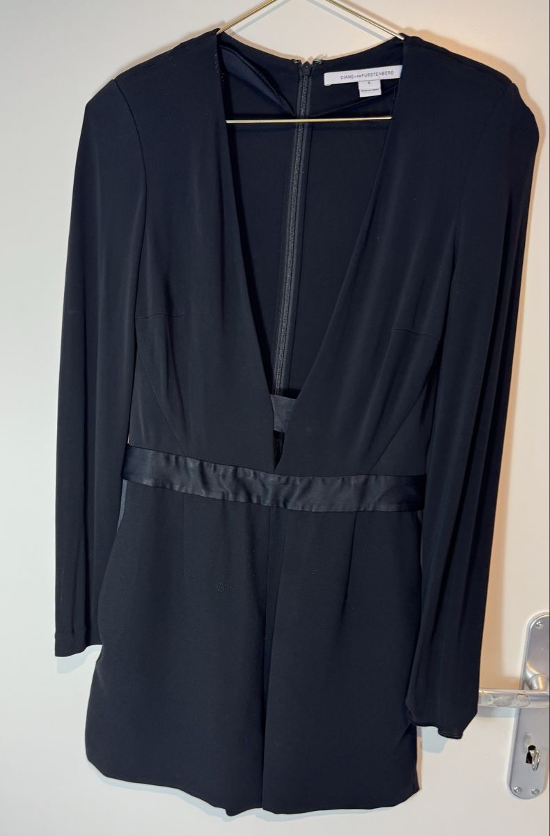 Diane von Furstenberg Jumpsuits: Elegant Black Jumpsuit by DVF Size 6 – Gebraucht aus Hurden von rac_wyf8 1