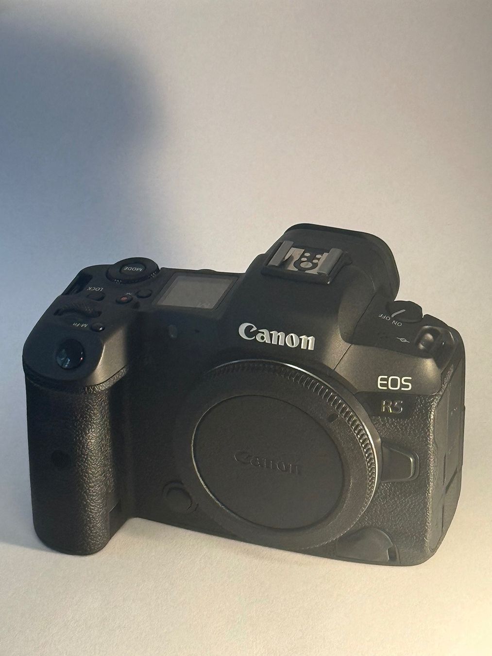 Canon Kamera: Canon EOS R5 – Neu (gemäss Beschreibung) aus Zürich von outofstock