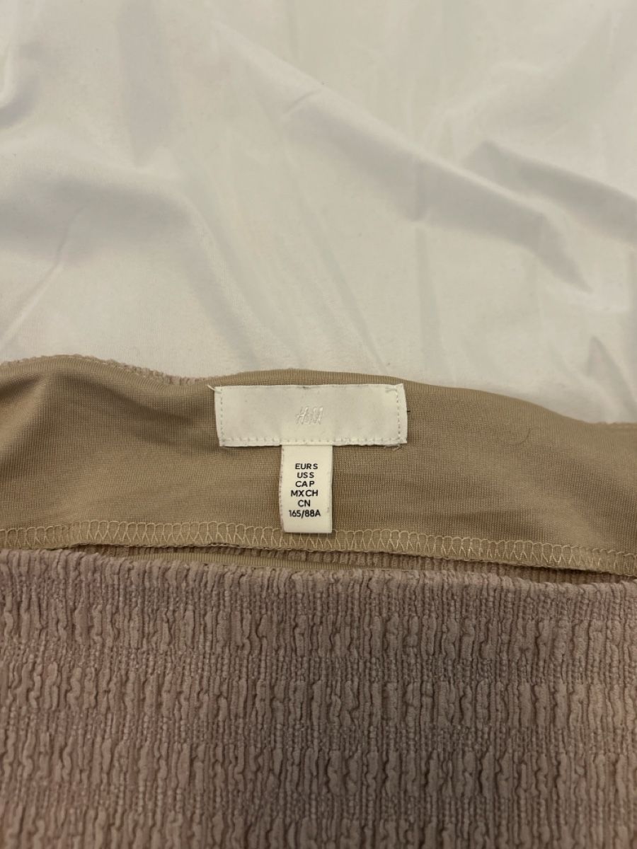Top: H&M Long Sleeve Top, Size S, Square Neckline, Chic Look – Usato da Lausanne venduto da dre_th8k 1