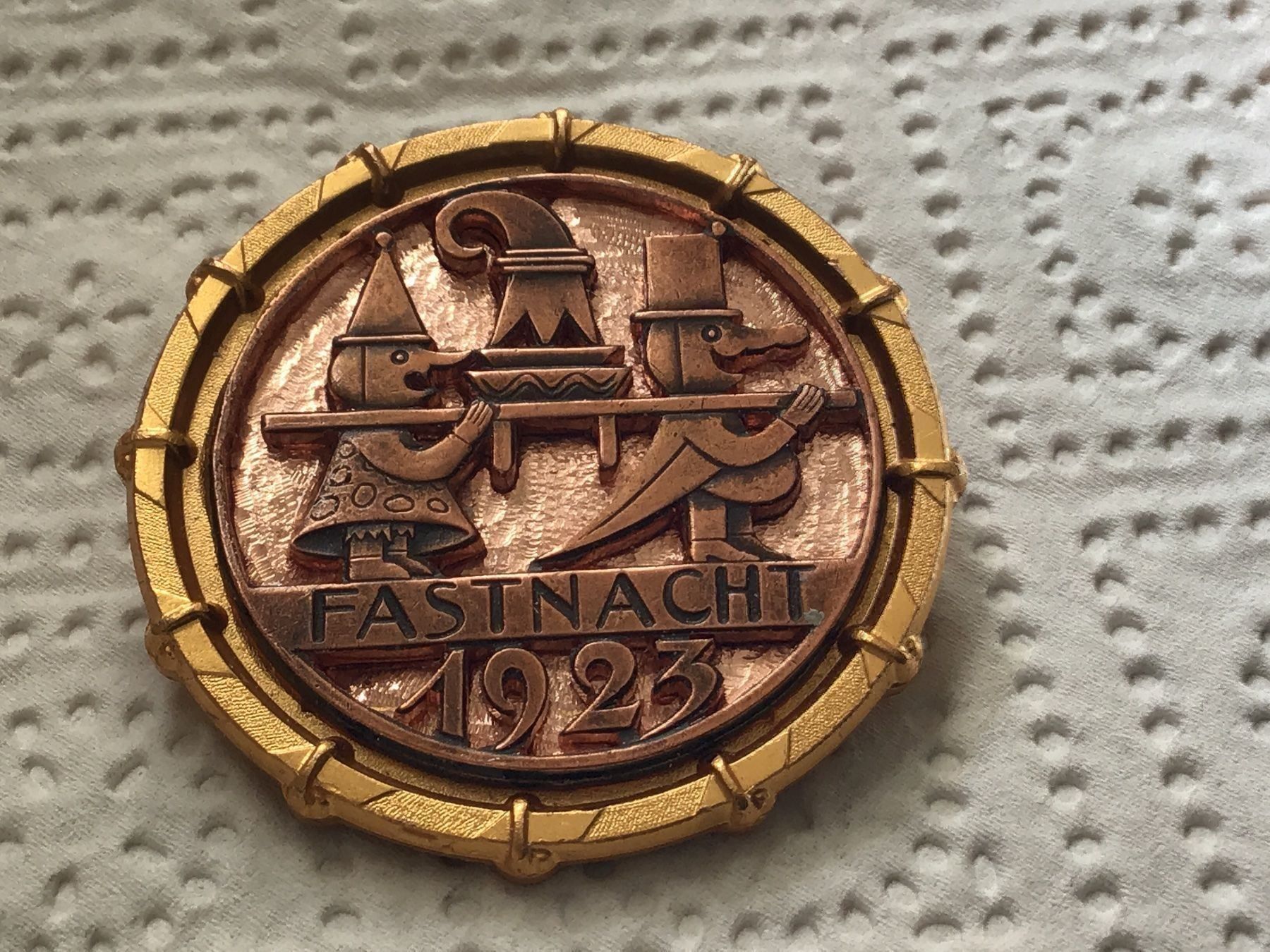 Basler Plaquettes & Badges: Blaggedde Spezial – D'occasion à Schneisingen par Drehdreher