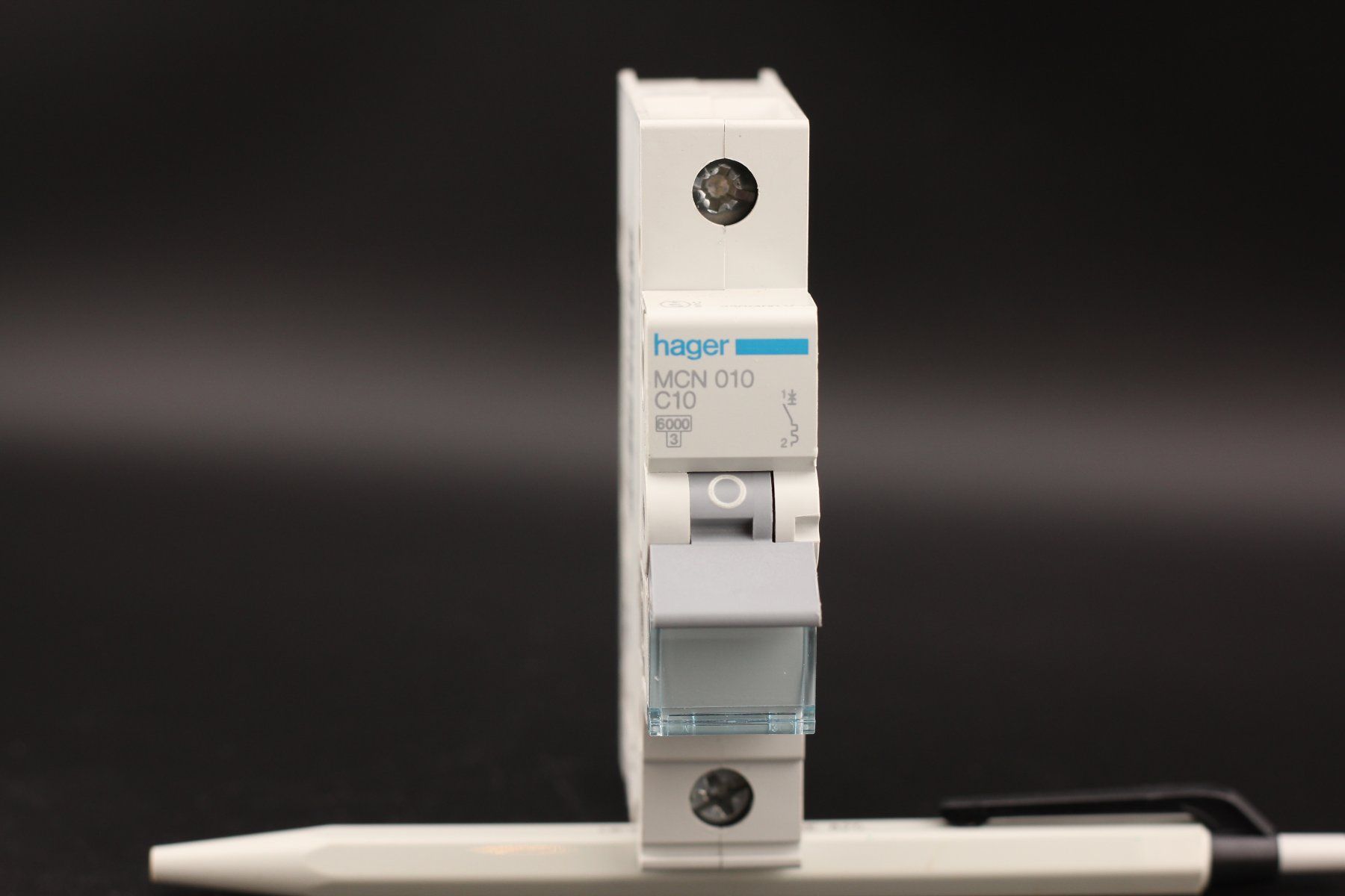 Hager Interruttori: Hager MCN 010 C10 MCN010 LS – Usato da Winterthur venduto da Hint17