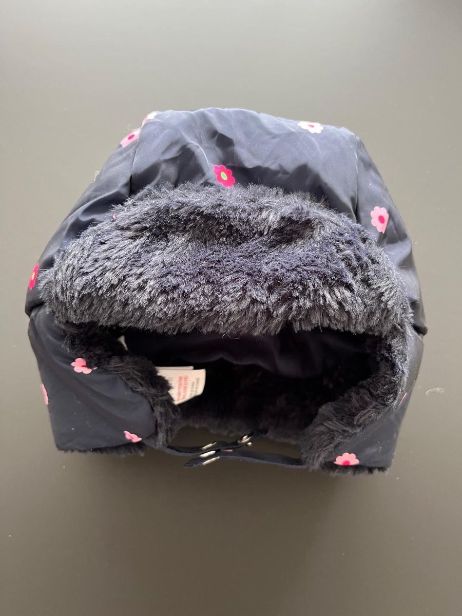Jacadi Mützen & Schals: Bundle of winter hats 18 Months – Gebraucht aus Wilen b. Wollerau von seb_s6jm 1