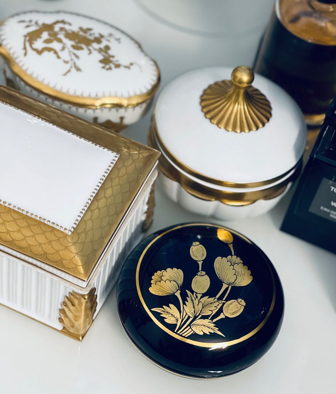 Altro in Decorazioni & Accessori: Wunderschöner Dose Mit Lackart – Usato da Winkel venduto da Glamour4You 4