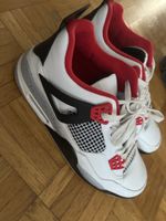 Scarpe da ginnastica Air Jordan 4 usate bianche rosse