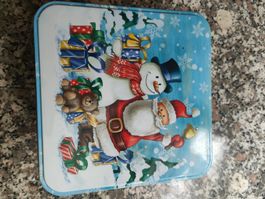 Winterliche Blechdose mit Weihnachtsmann!