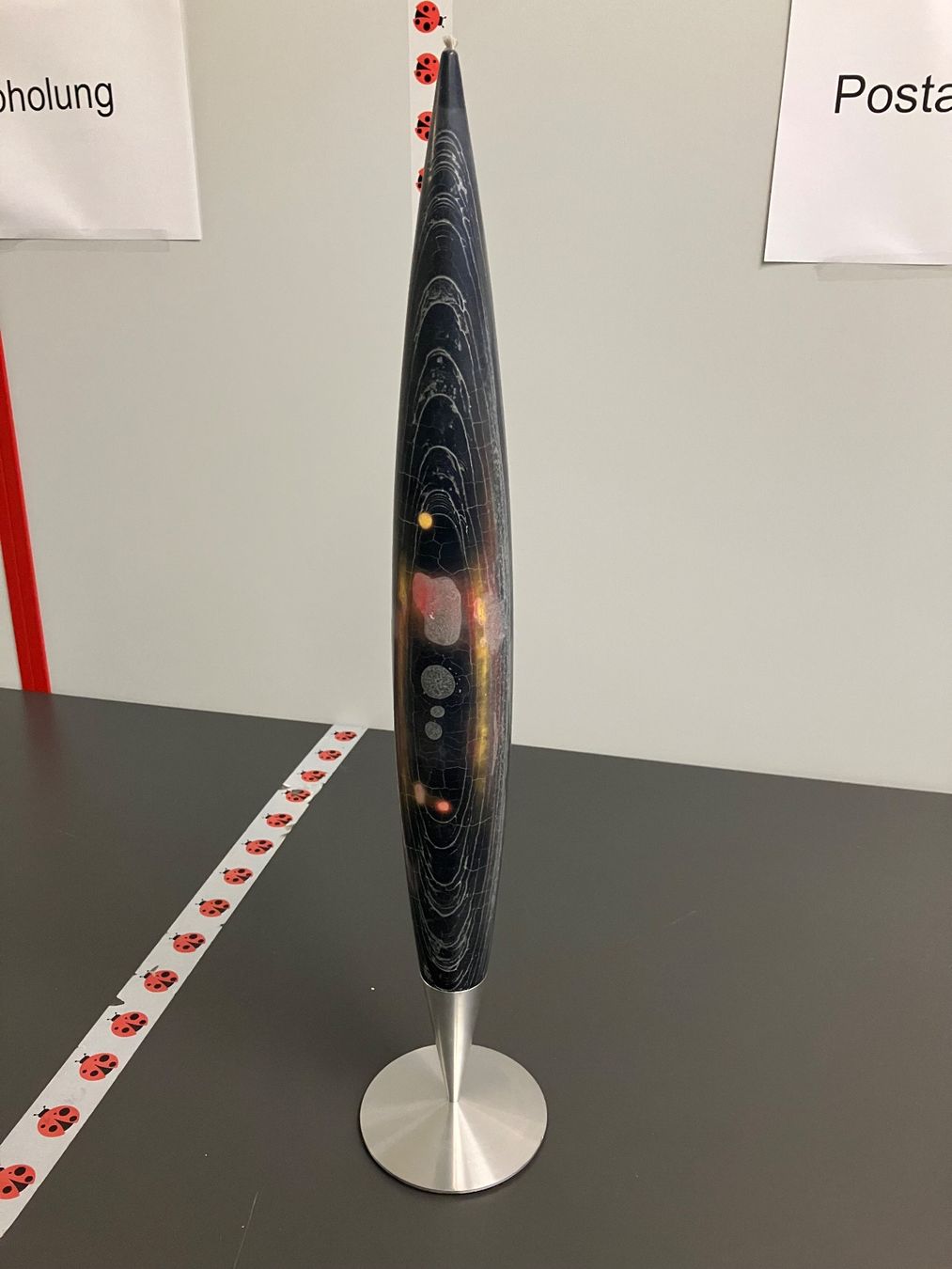 Candele: Kerze mit Ständer – Usato da Aarburg venduto da Wendepunkt_Fundgrube